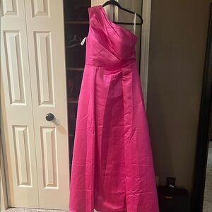Elegant Pink One-Shoulder Gown